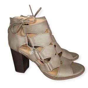 REPORT TAUPE CORRIANDER HEEL SANDALS SZ.6.5 NWT.